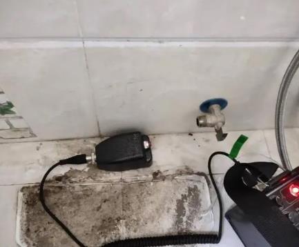 霍城屋顶漏水维修公司分享下卫生间漏水的危害及解决方法
